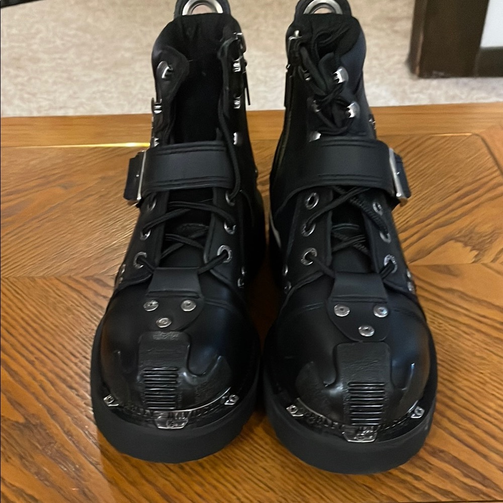 BRAND NEW! Men’s Black/Silver Harley Davidson High-Top Boots.